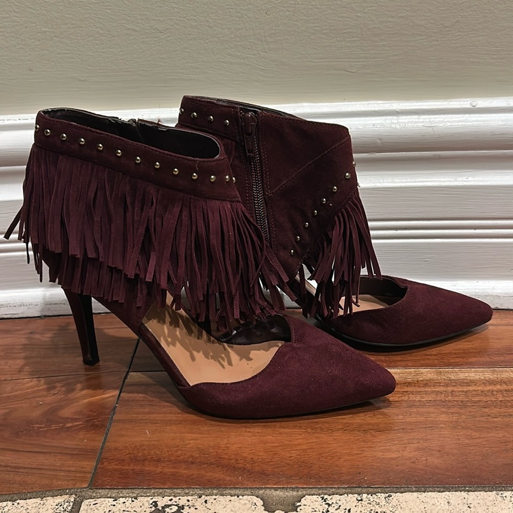 Nine West Fringed Heels - Trendyno Burgundy